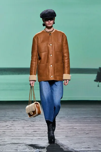 Look 37